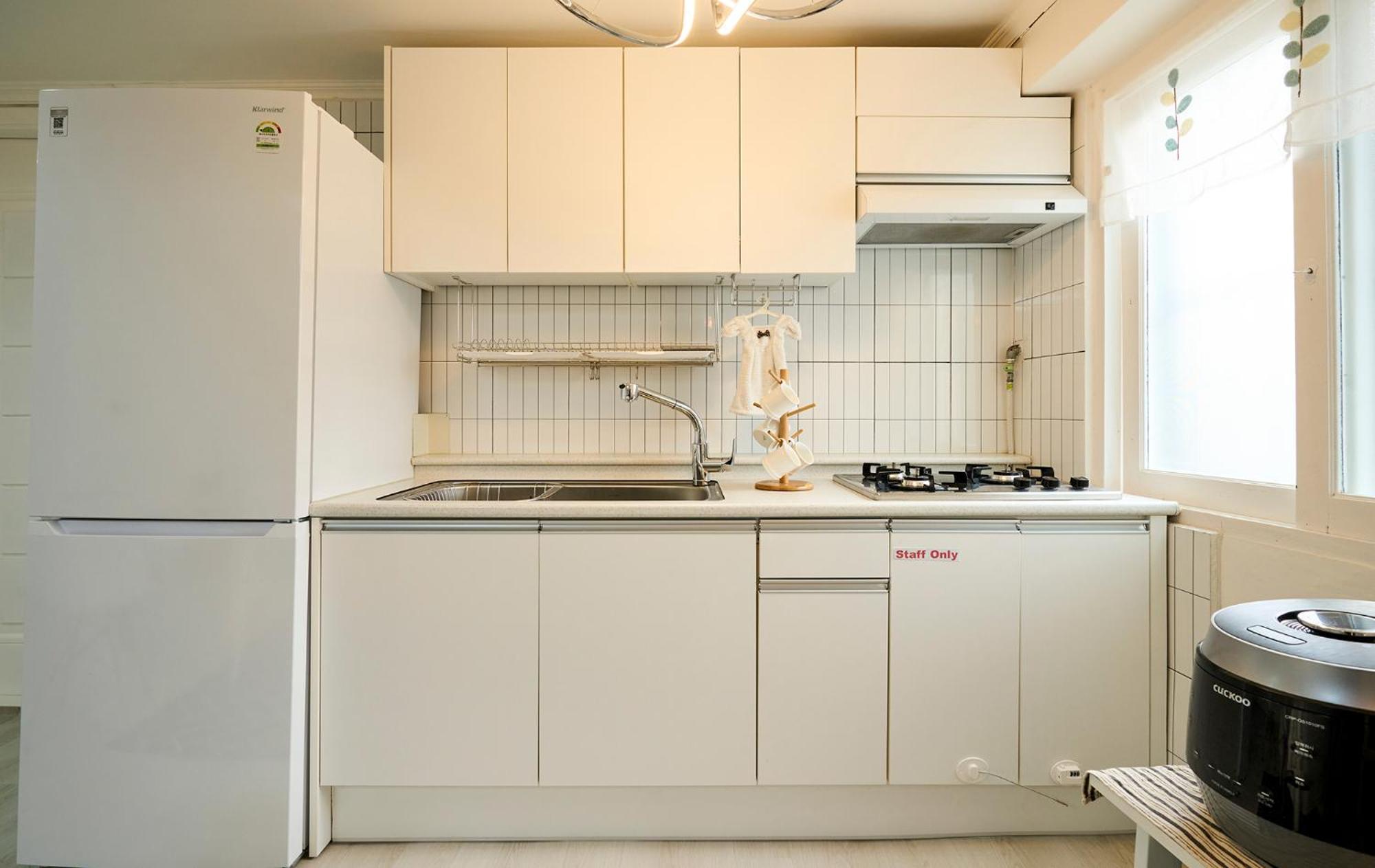 Best, Private, 3 Rooms, Hongdae, 6 Persons Seoul